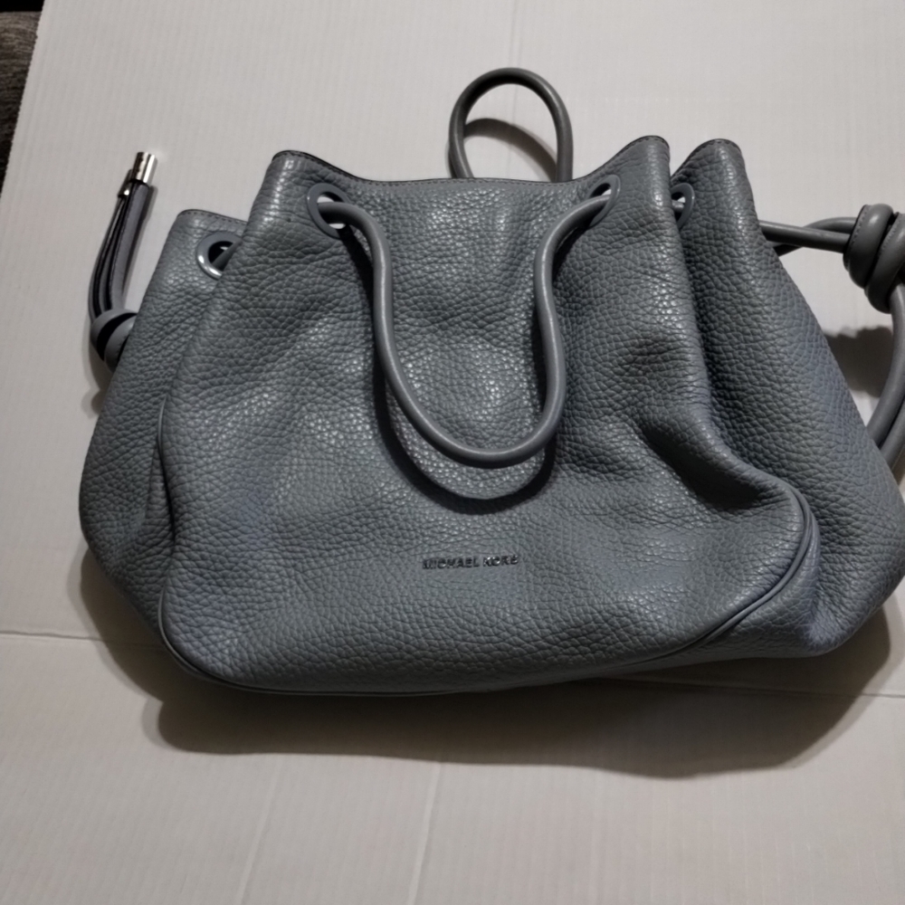 Michael Kors Dalia dusty blue pebbled leather shoulder bag